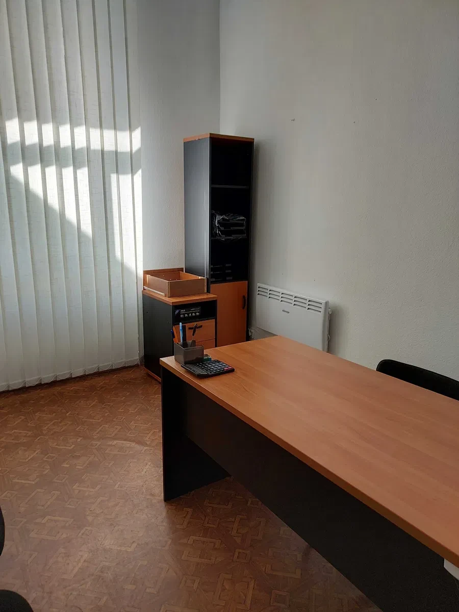 Приміщення, Деснянський: ремонтні канікули, 5 хв до метро Лісова - фото 3