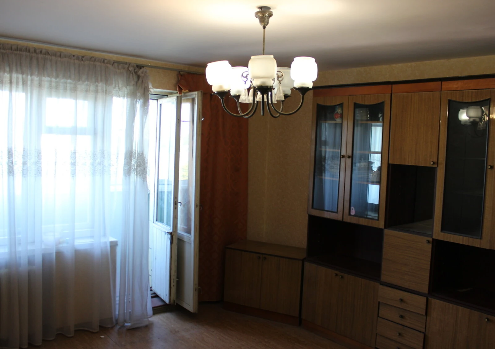 3-комнатная квартира, Автозаводский: без ремонта, кирпичные стены, фото 3