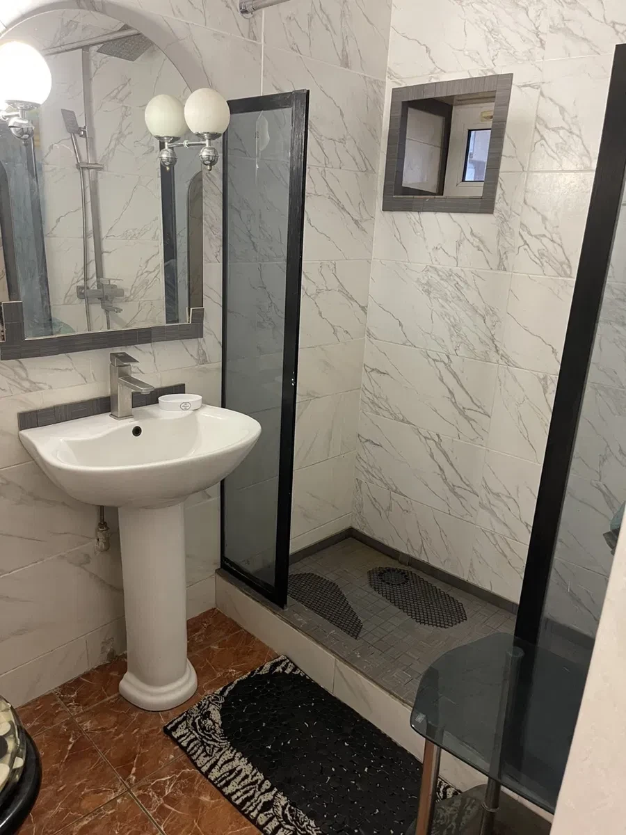 Коттедж, Крыжановка: терраса, сад и парковочное место, фото 4