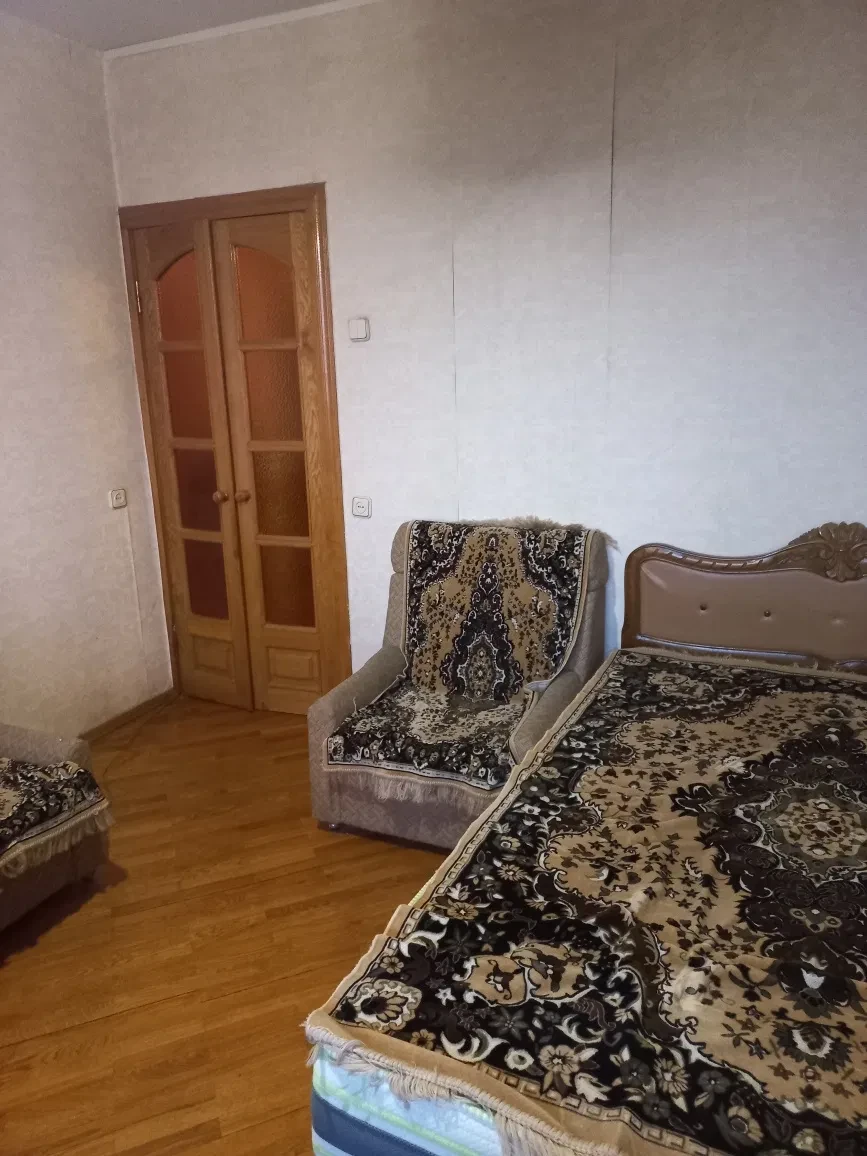 3-кімнатна квартира, Київський: меблі й техніка, два балкони, фото 5