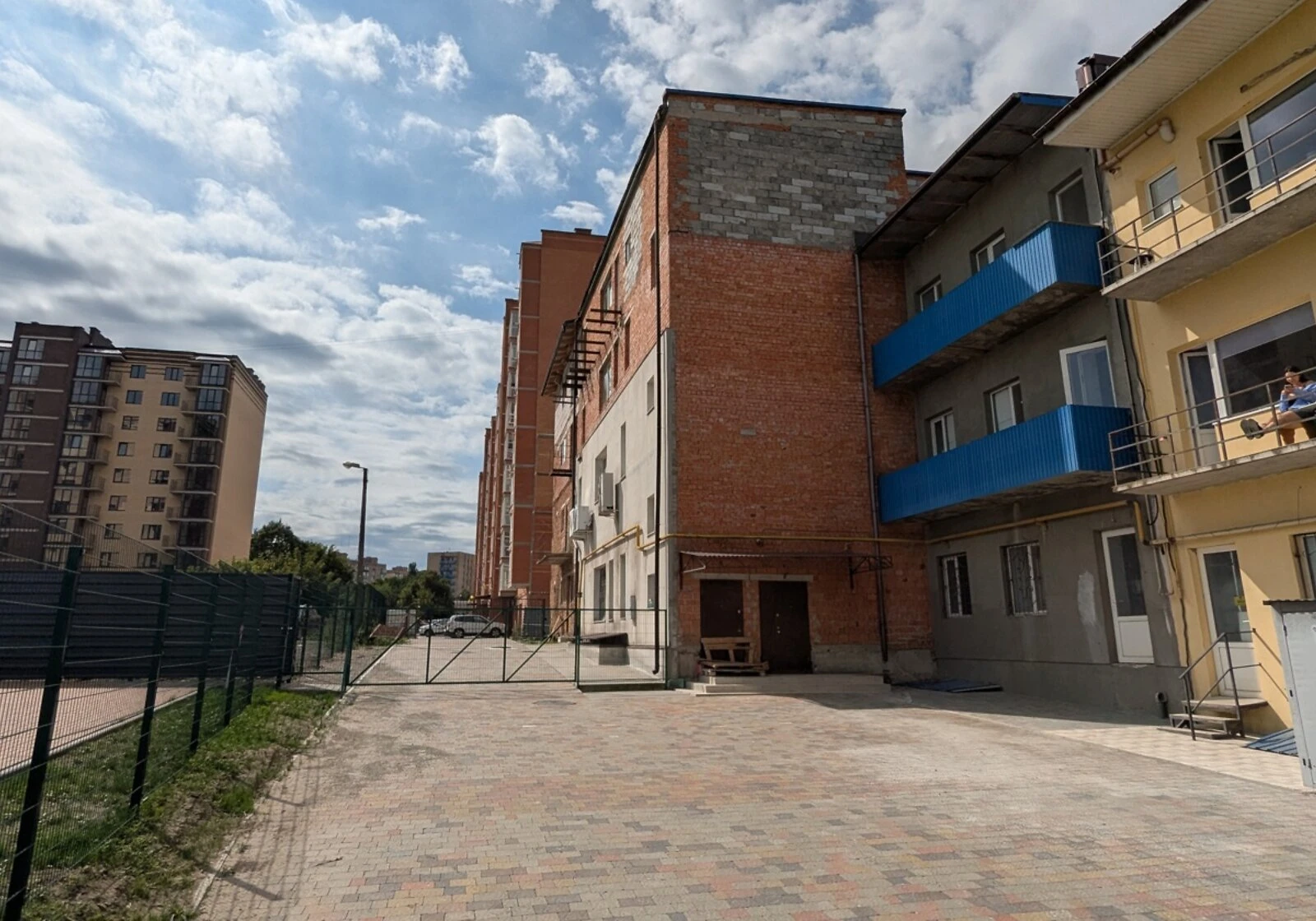Приміщення, Центр: цокольний поверх, вода без світла, відкрита стоянка - фото 2