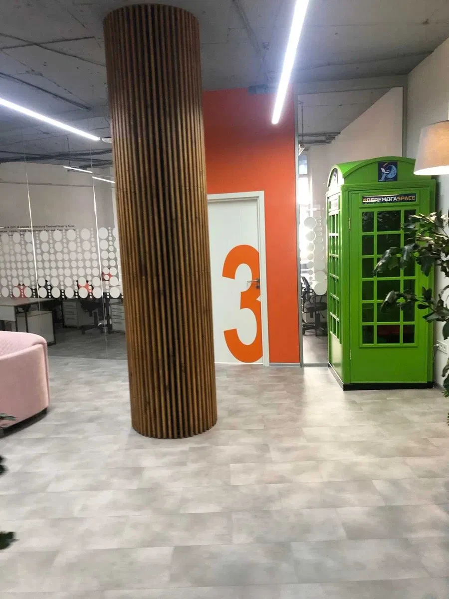 Офіс, Печерський: 100 м до метро Печерська, доступ 24/7 - фото 1