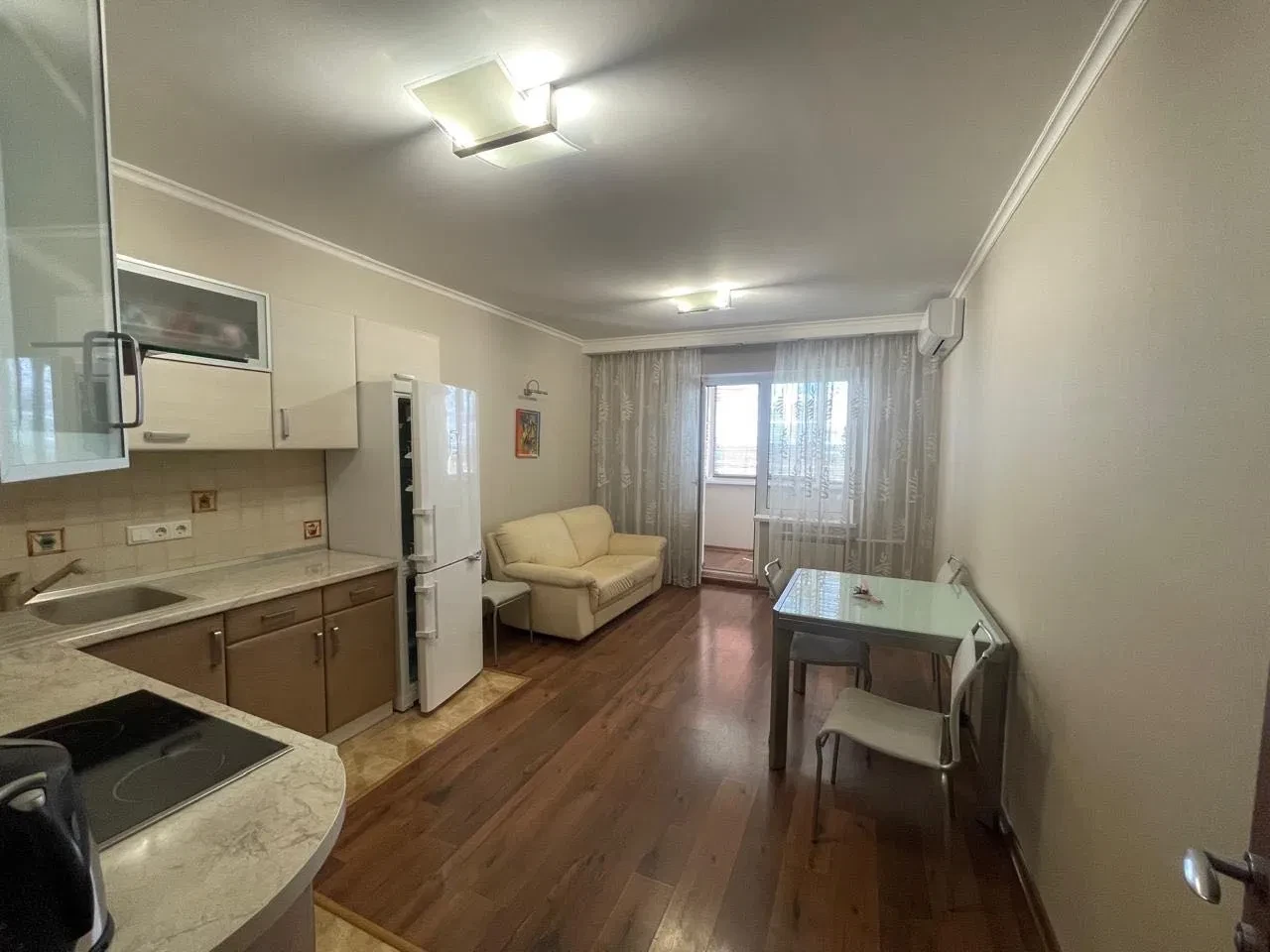 1-кімнатна квартира, Деснянський: кухня 18 м², можна з тваринами, фото 2