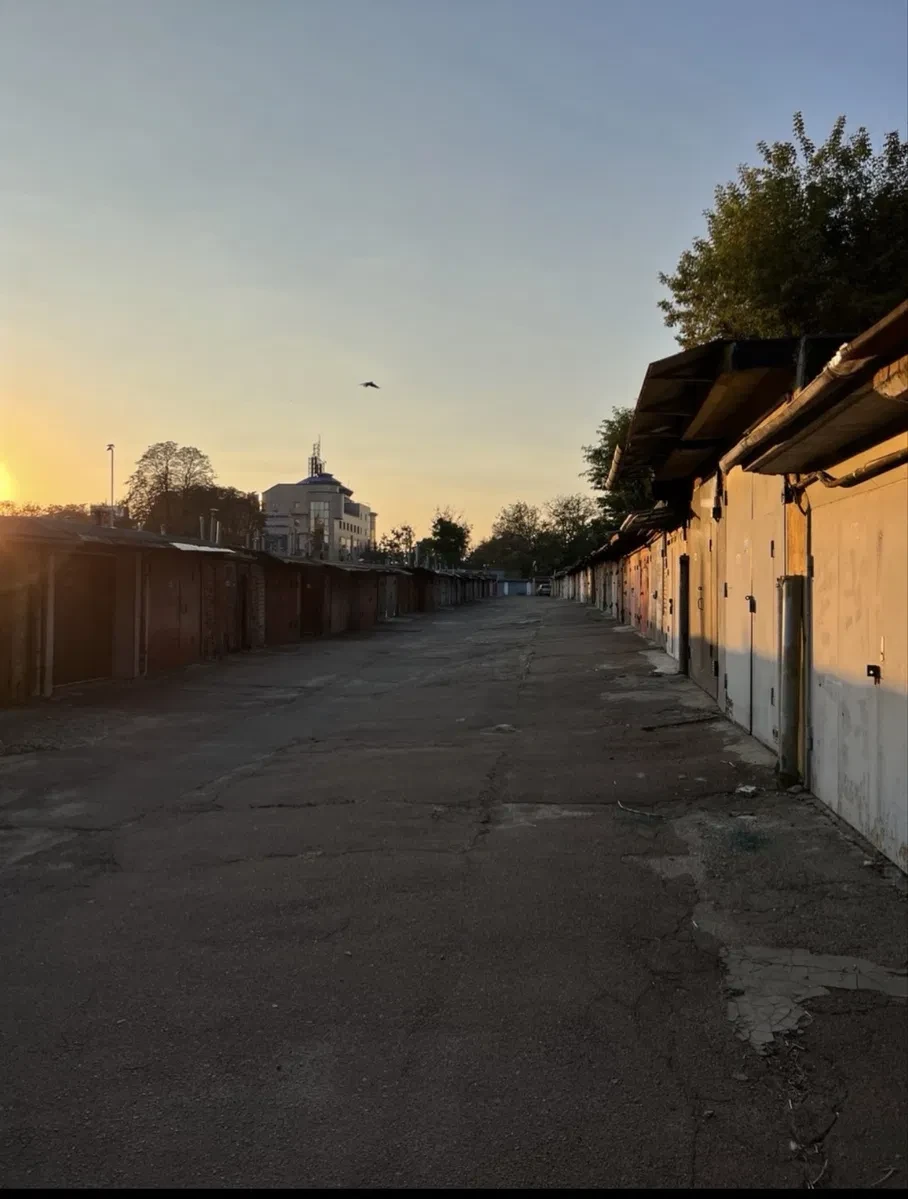 Гараж, Печерський: цегляний, є яма, торг - фото 3