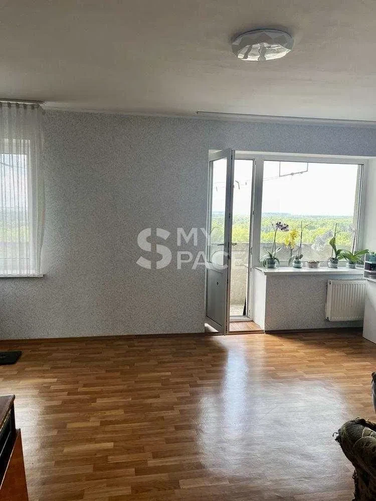 3-кімнатна квартира, Деснянський: вид на Дніпро, 2 балкони, кладова - фото 2