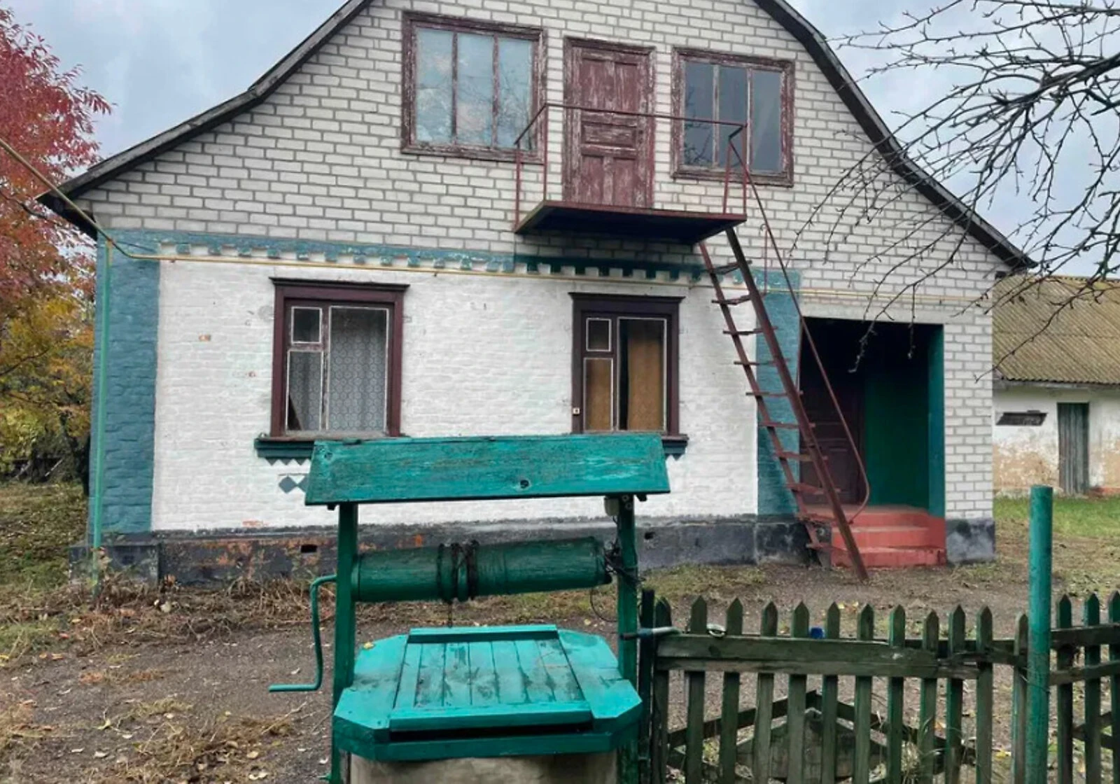 Будинок, Бойківщина: гараж, басейн, 25 соток
