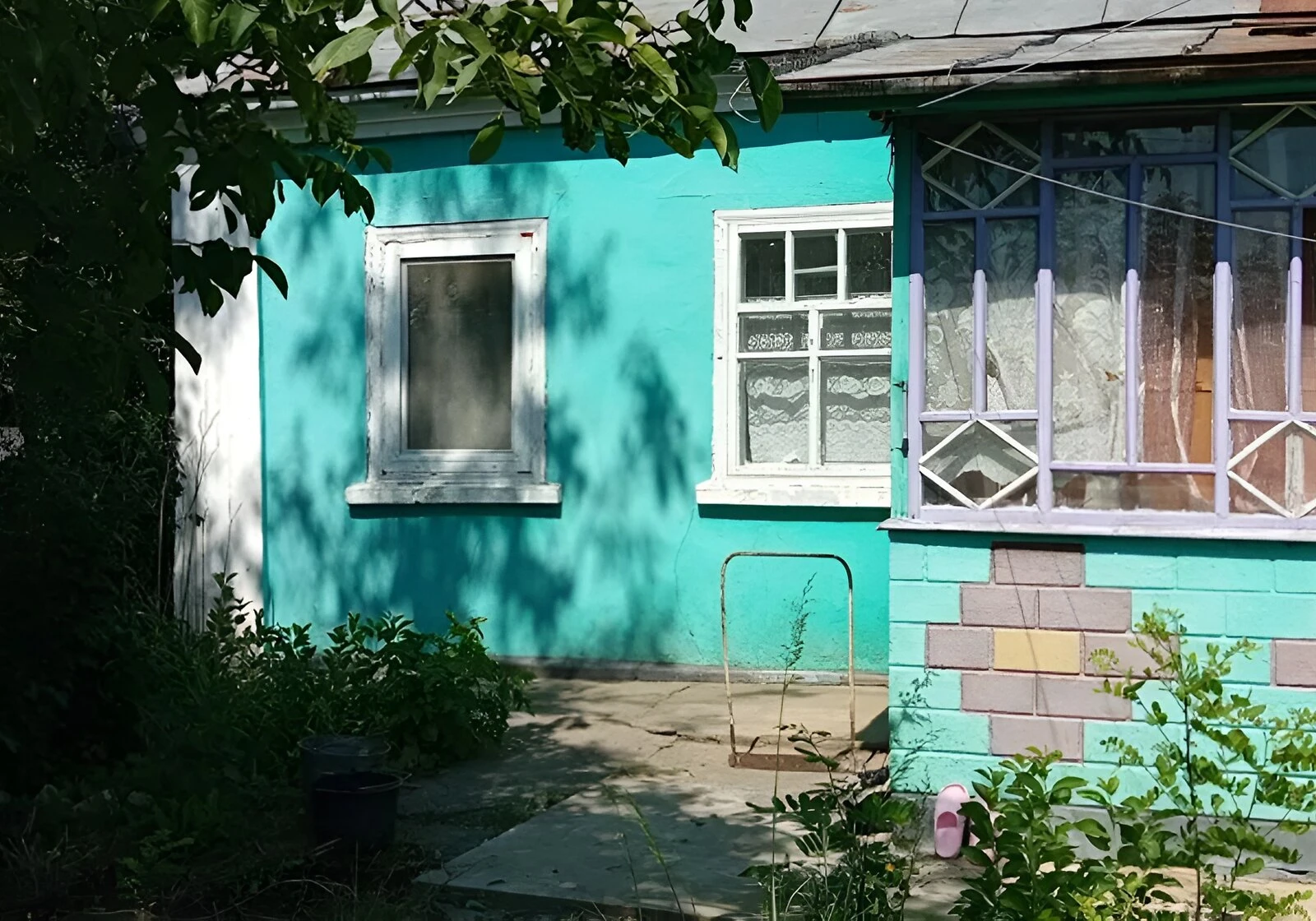 Дом, Александровка (Тростянец): участок 60 соток, скважина - фото 1