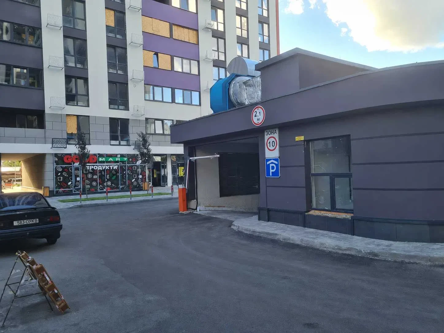 Паркоместо в ЖК Окленд / OkLand: видеонаблюдение, охрана