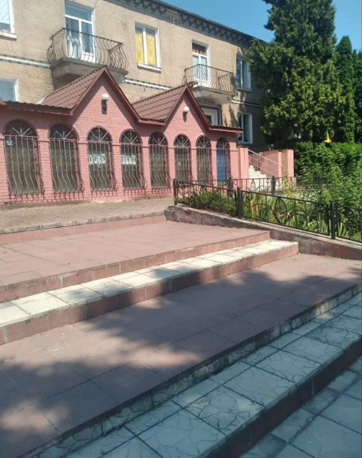 Адміністративна будівля, Дунаївці: 25 приміщень, під дитячий садочок - фото 4