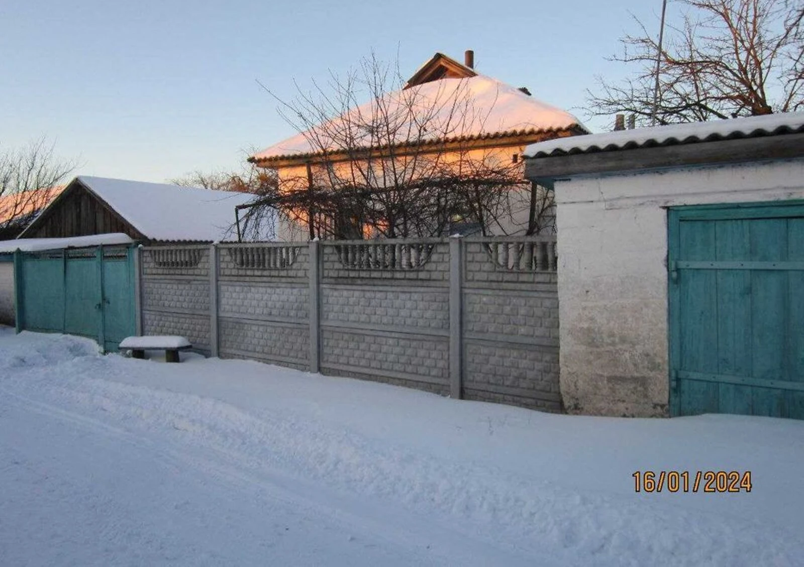Будинок, Ковпита: веранда, 50 соток, газове та пічне опалення