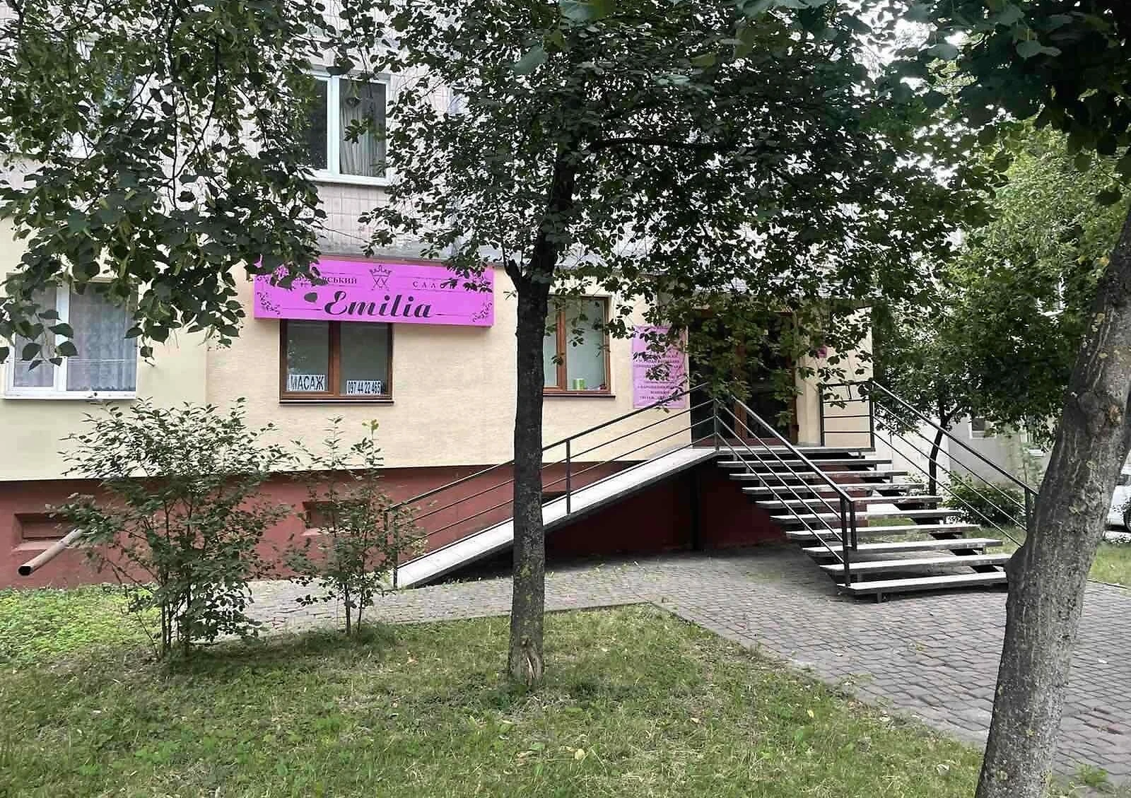 Помещение, Бам: нежилое в жилом доме, участок 50 м² - фото 1