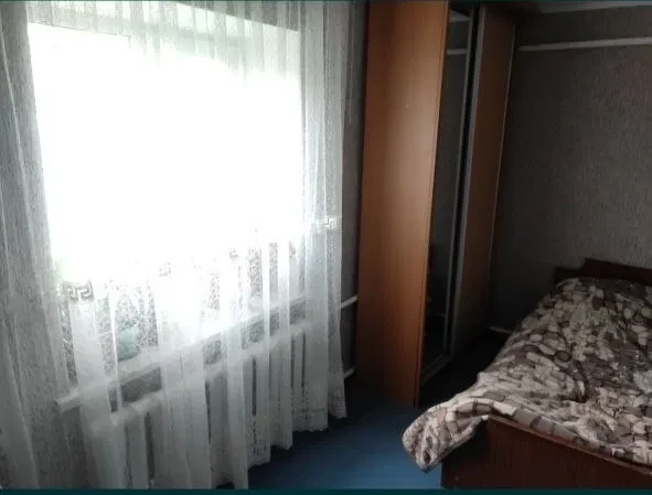 2-комнатная квартира, Гребёнки: гараж, участок 4 сотки, фото 2