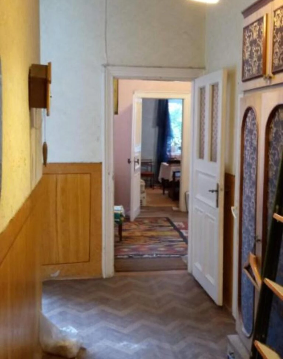 2-комнатная квартира, Центр: кирпичные стены, внутренний двор - фото 2