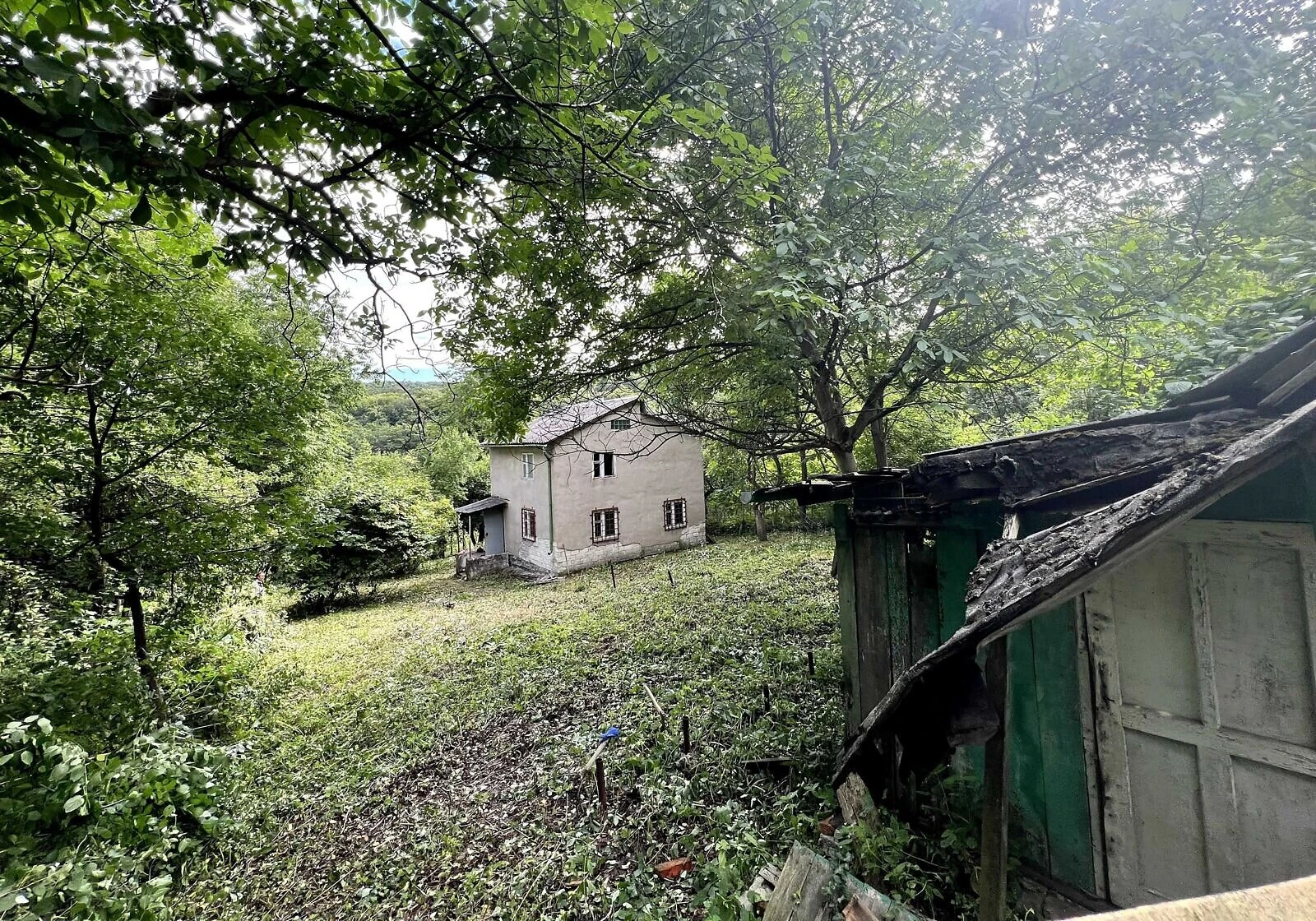 Дача, Винники (Дрогобыч): камин, участок 6,5 сотки - фото 1