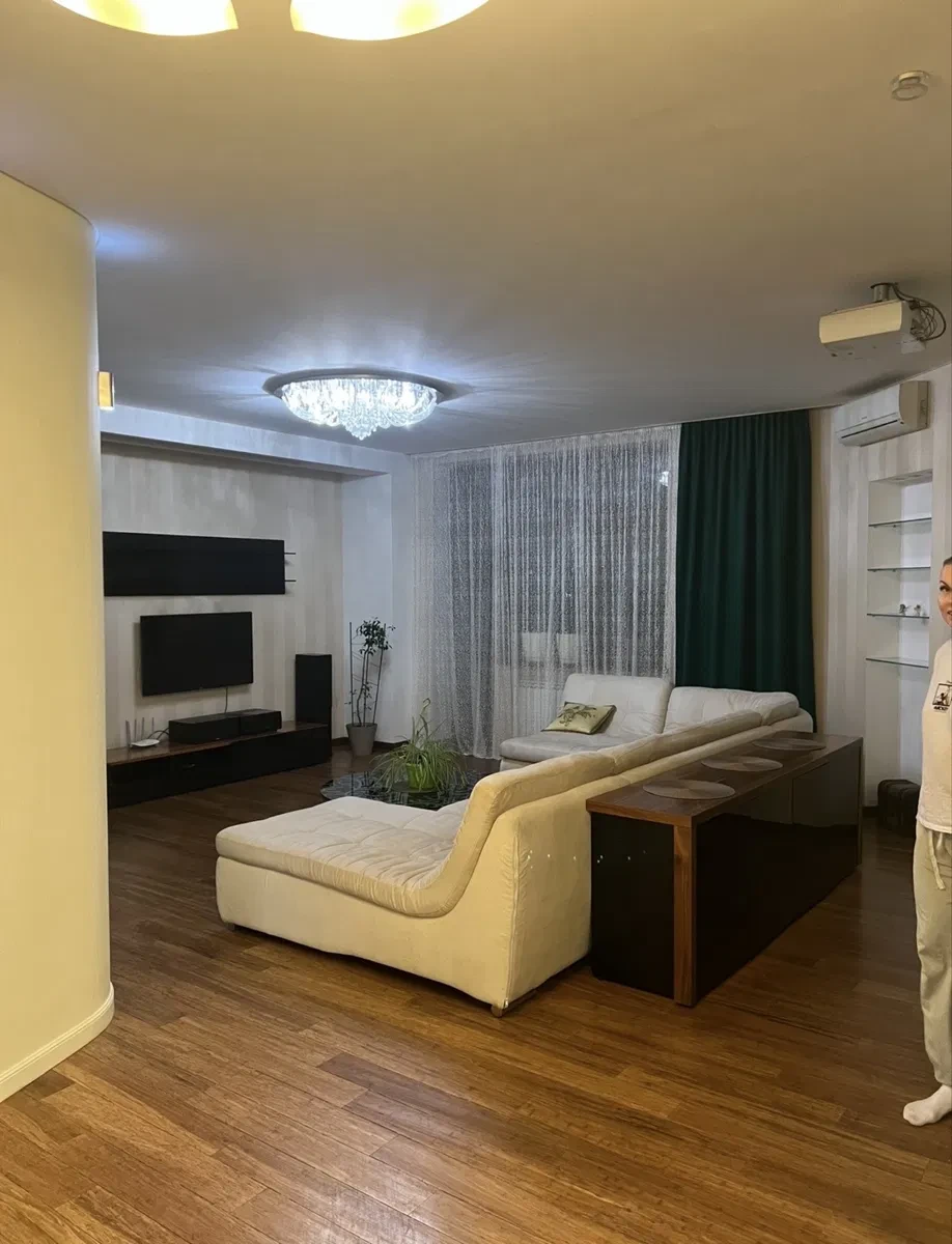 3-комнатная квартира в ЖК Времена Года: окна на парк, паркинг - фото 2