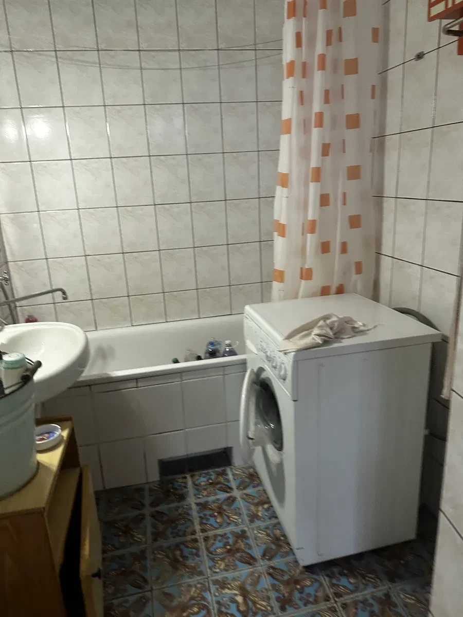 3-кімнатна квартира, Чернівці: центр, румунський люкс, закритий двір, фото 5