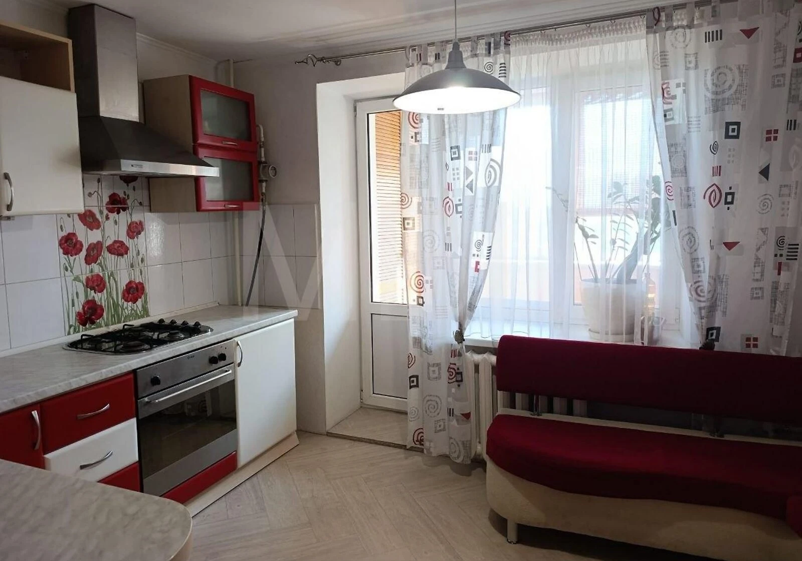 1-комнатная квартира, Бровары: евроремонт, отопление без света
