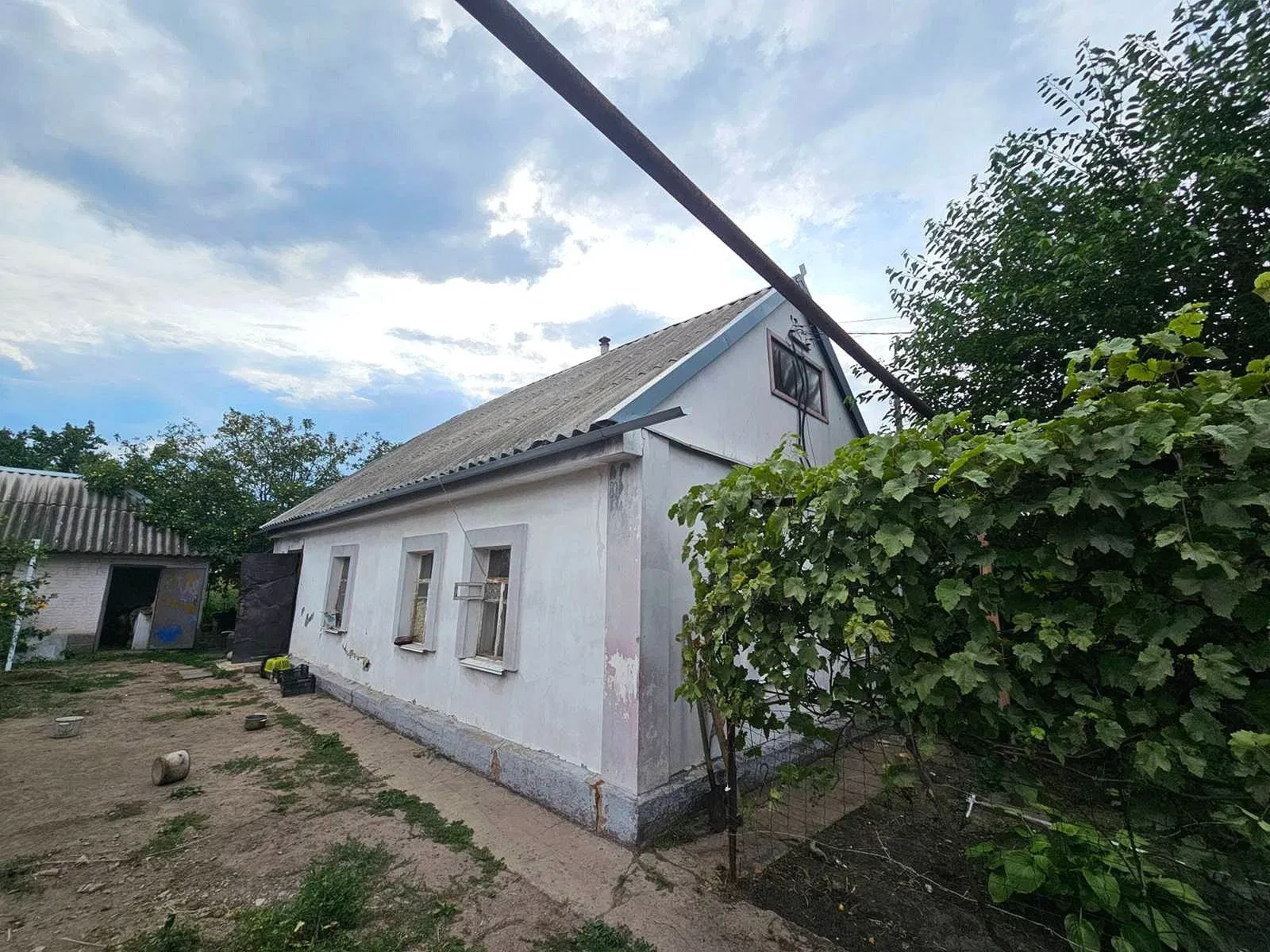 Будинок, Підгородне: 25 соток, літня кухня, альтанка