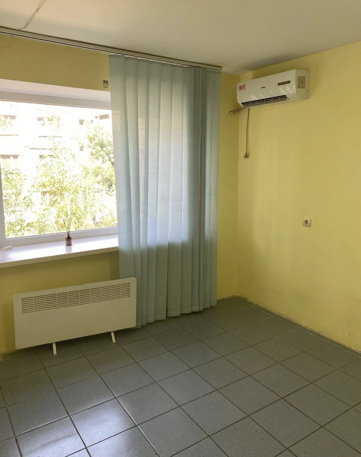 Офіс на вул. Криворіжсталі: кондиціонер, Wi-Fi - фото 2