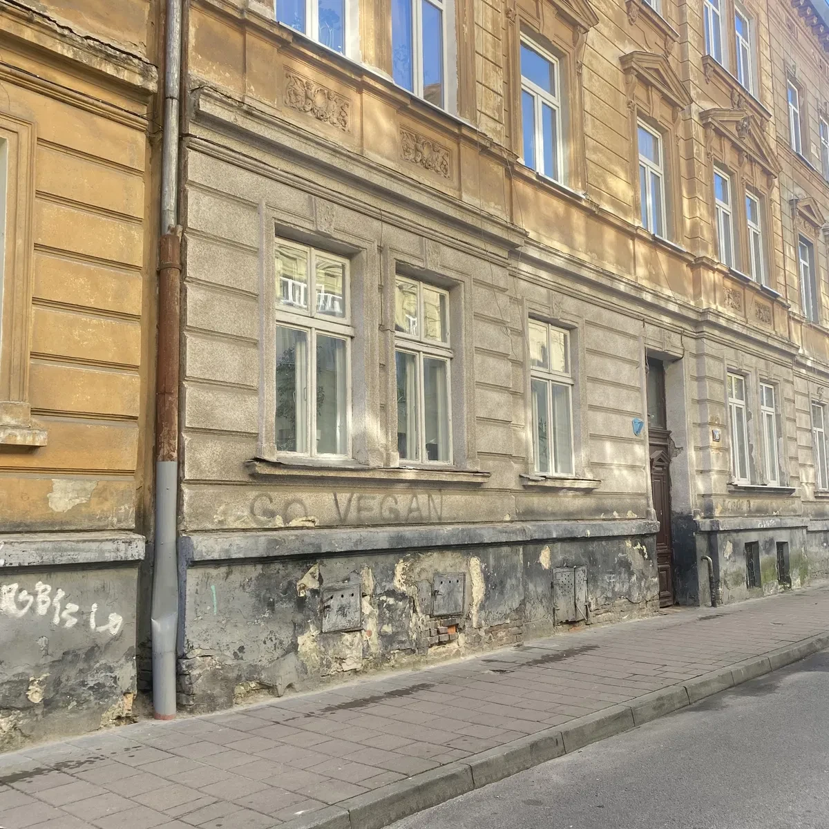 3-кімнатна квартира, Галицький: фасадні вікна, сухе бомбосховище - фото 3