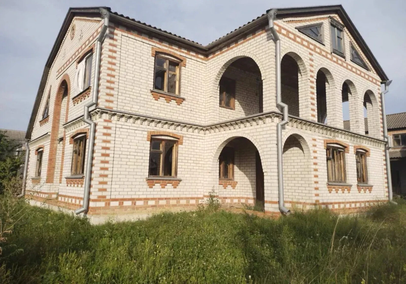 Будинок, Петрівці: літня кухня, 17.2 сотки, 2 поверхи