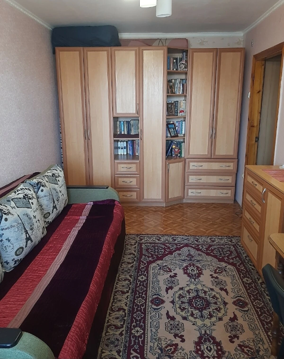 2-комнатная квартира, Площадь Победы: панорамные окна, возможен торг - фото 4