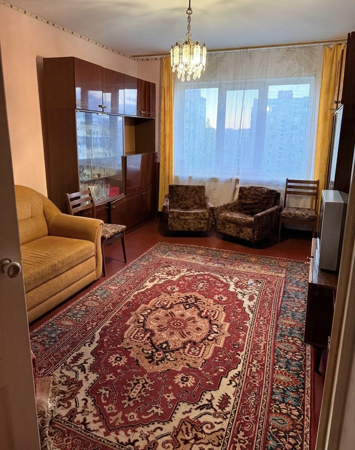 2-кімнатна квартира, Намив: косметичний ремонт, вода й опалення без світла - фото 1