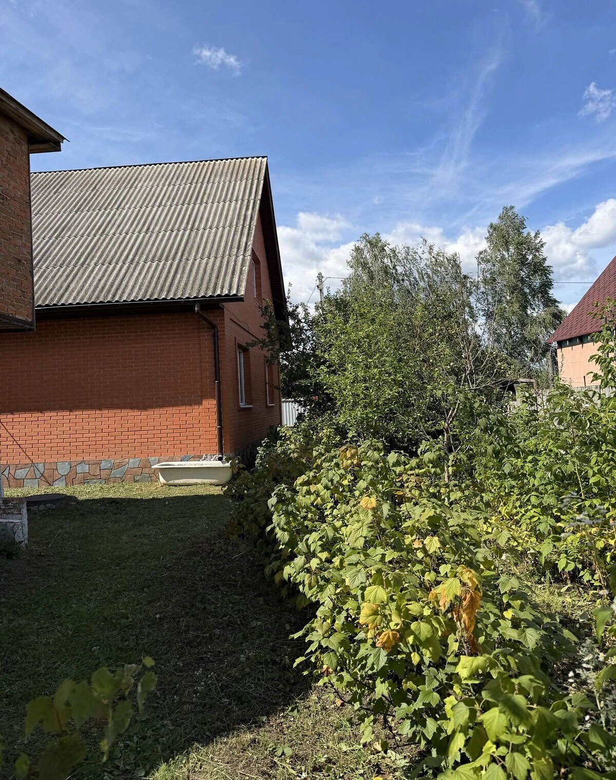 Будинок, Борзна: сад і барбекю, твердопаливний котел - фото 5