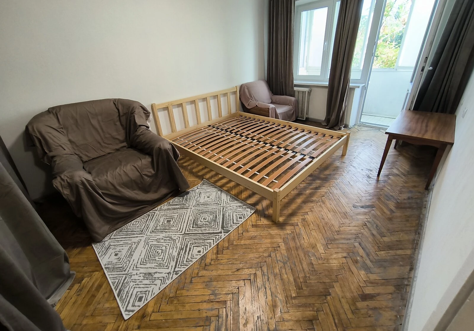 1-кімнатна квартира, Воскресенка: метро Чернігівська, косметичний ремонт