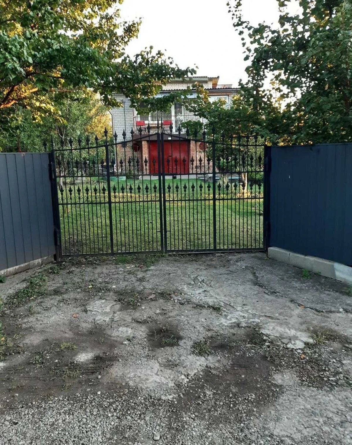 Дом, Новониколаевка: бассейн, гараж с подвалом, беседка - фото 2