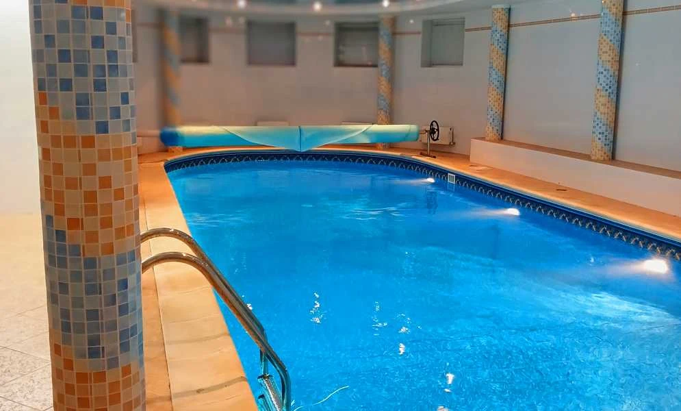 Будинок, Солом’янський: теплий басейн 12/4 м, тепло й вода без світла - фото 1