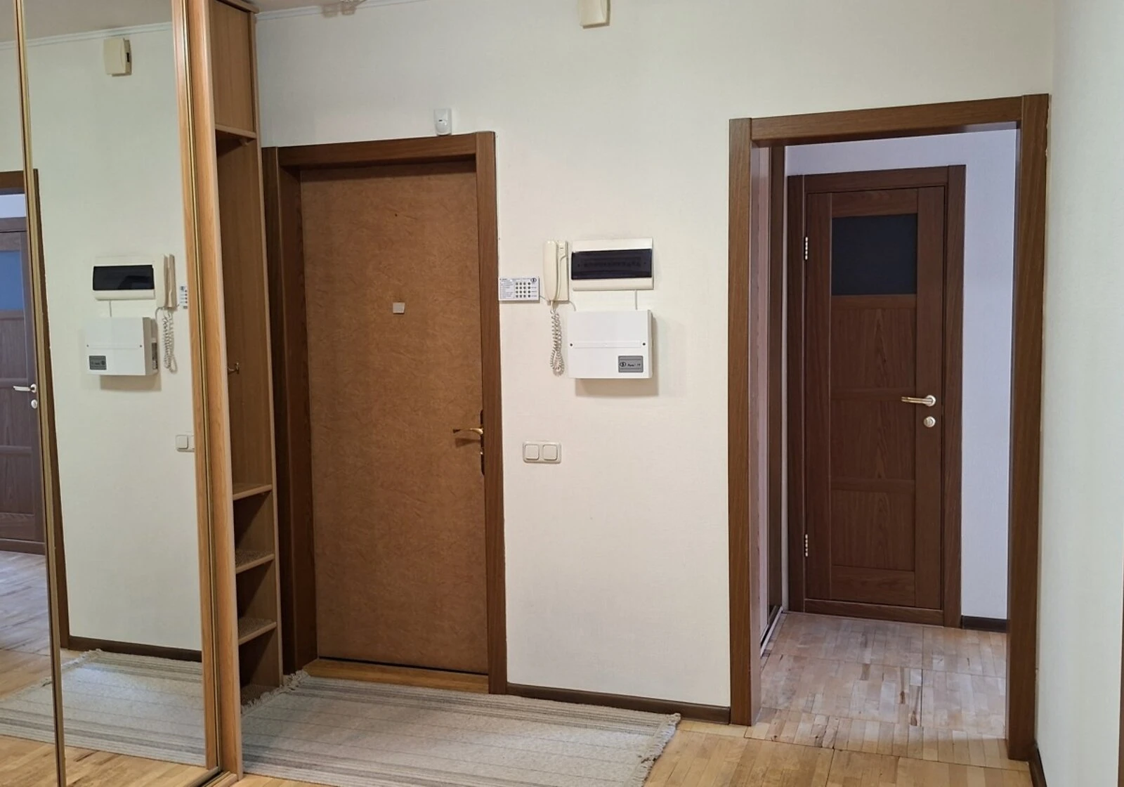 3-кімнатна квартира, Троєщина: резервне живлення, кондиціонер, фото 5