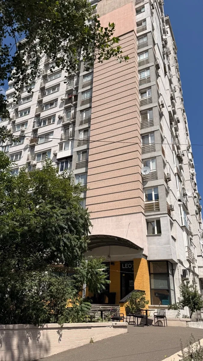 2-комнатная квартира, Дарницкий: евроремонт, мебель и техника - фото 2