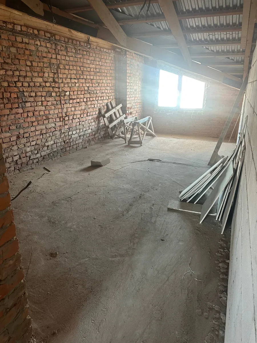3-кімнатна квартира, Подолян: вільне планування, мансардний поверх - фото 2