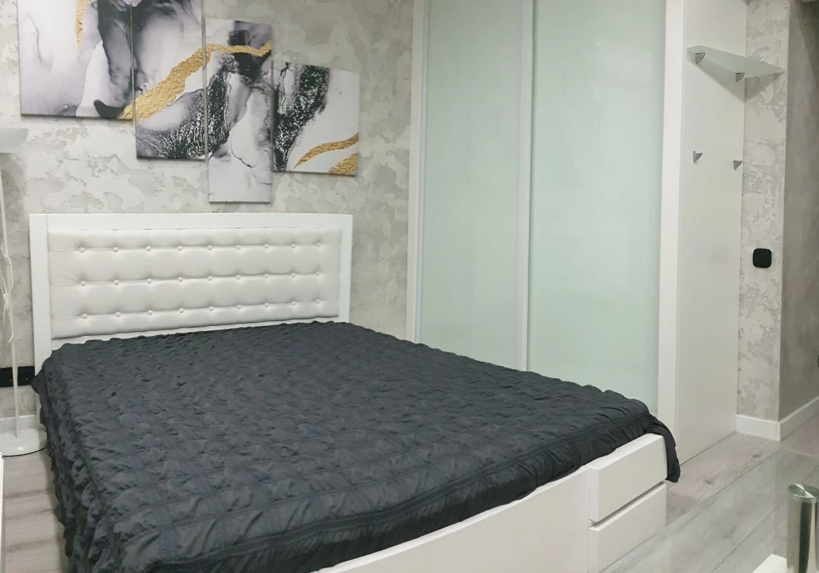 1-кімнатна квартира, Теремки-1: тепло і вода без світла - фото 3