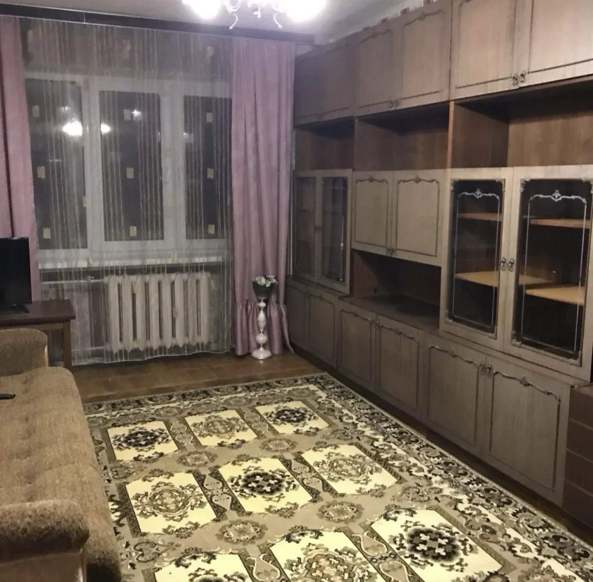 2-комнатная квартира, Голосеевский: укрытие у входа, Дарницкая площадь - фото 1