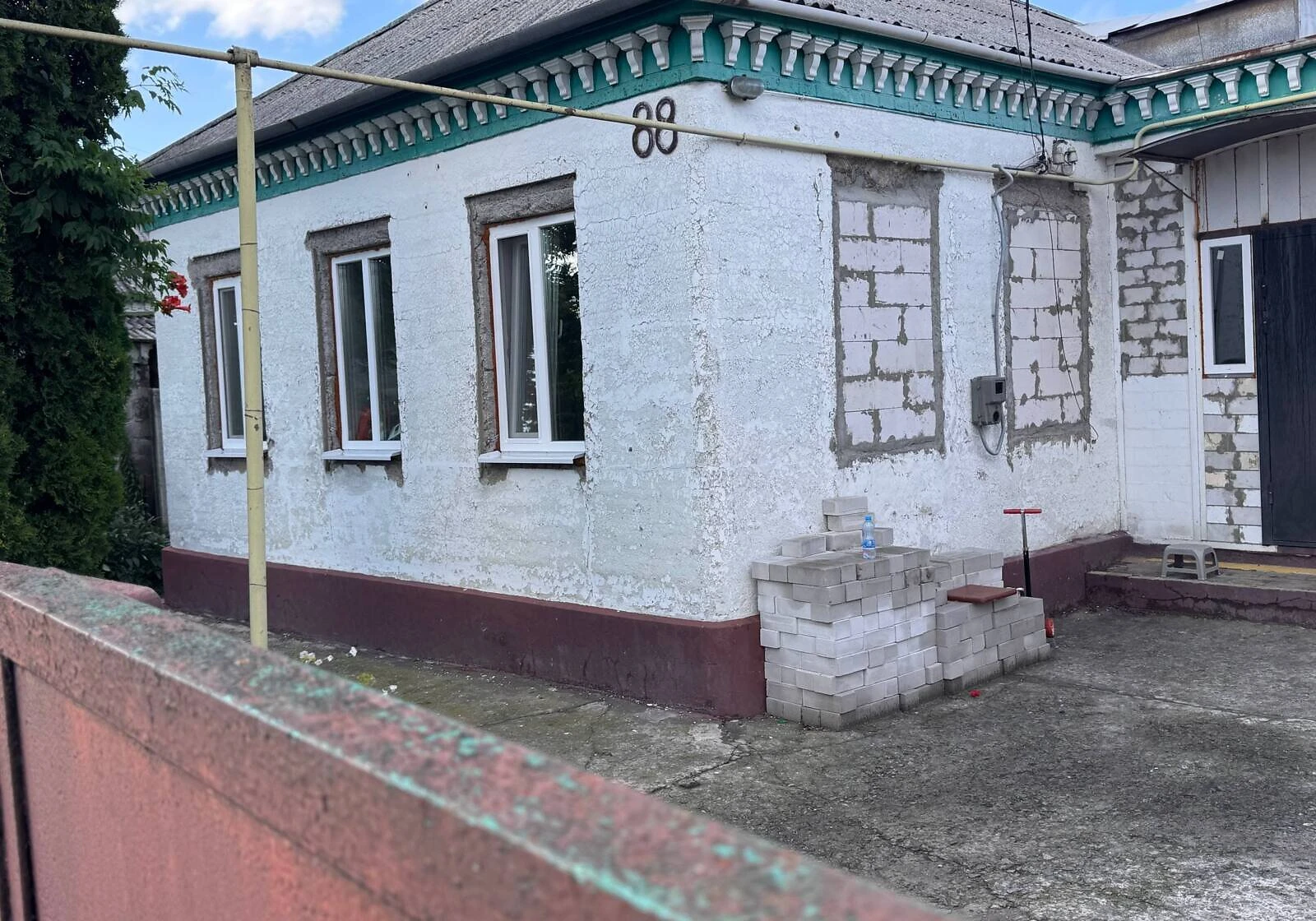 Будинок, Підгороднє: гараж із підвалом, басейн, криниця і свердловина - фото 3