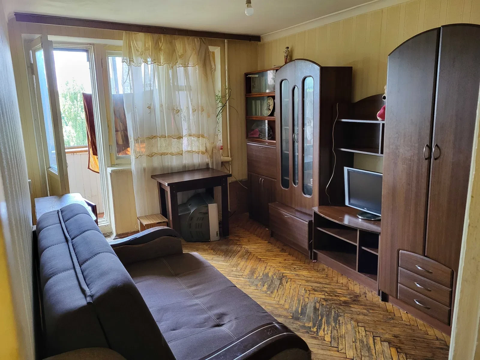 Гостинка, Подільський: метро Почайна 15 хвилин, Куренівський парк, фото 2