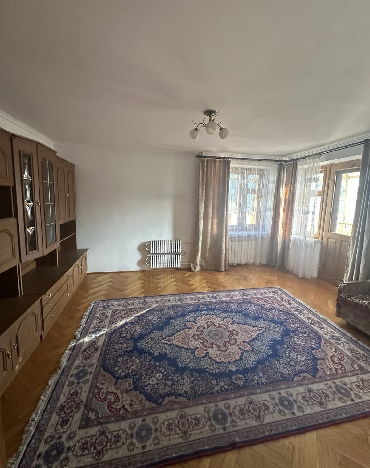 2-кімнатна квартира, Новояворівськ: євроремонт, цегляні стіни - фото 1