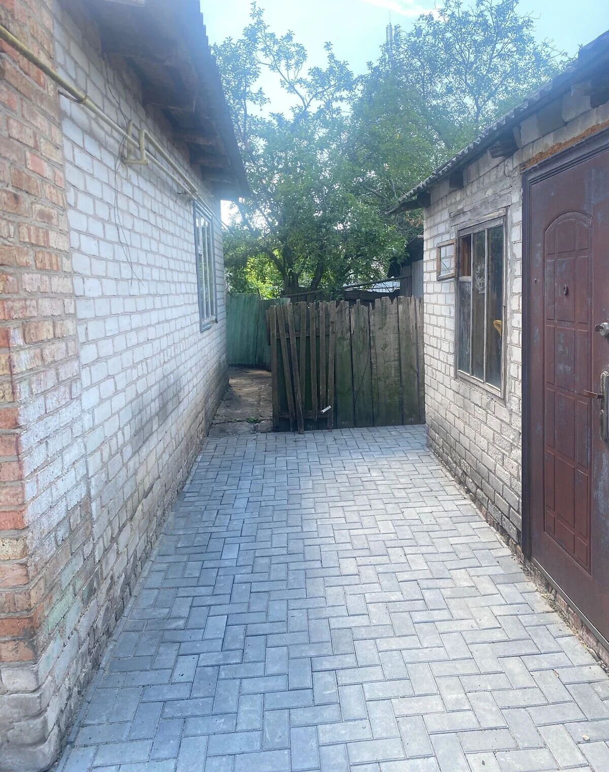 Будинок, Привовчанське: цегляні стіни, централізоване опалення, фото 3