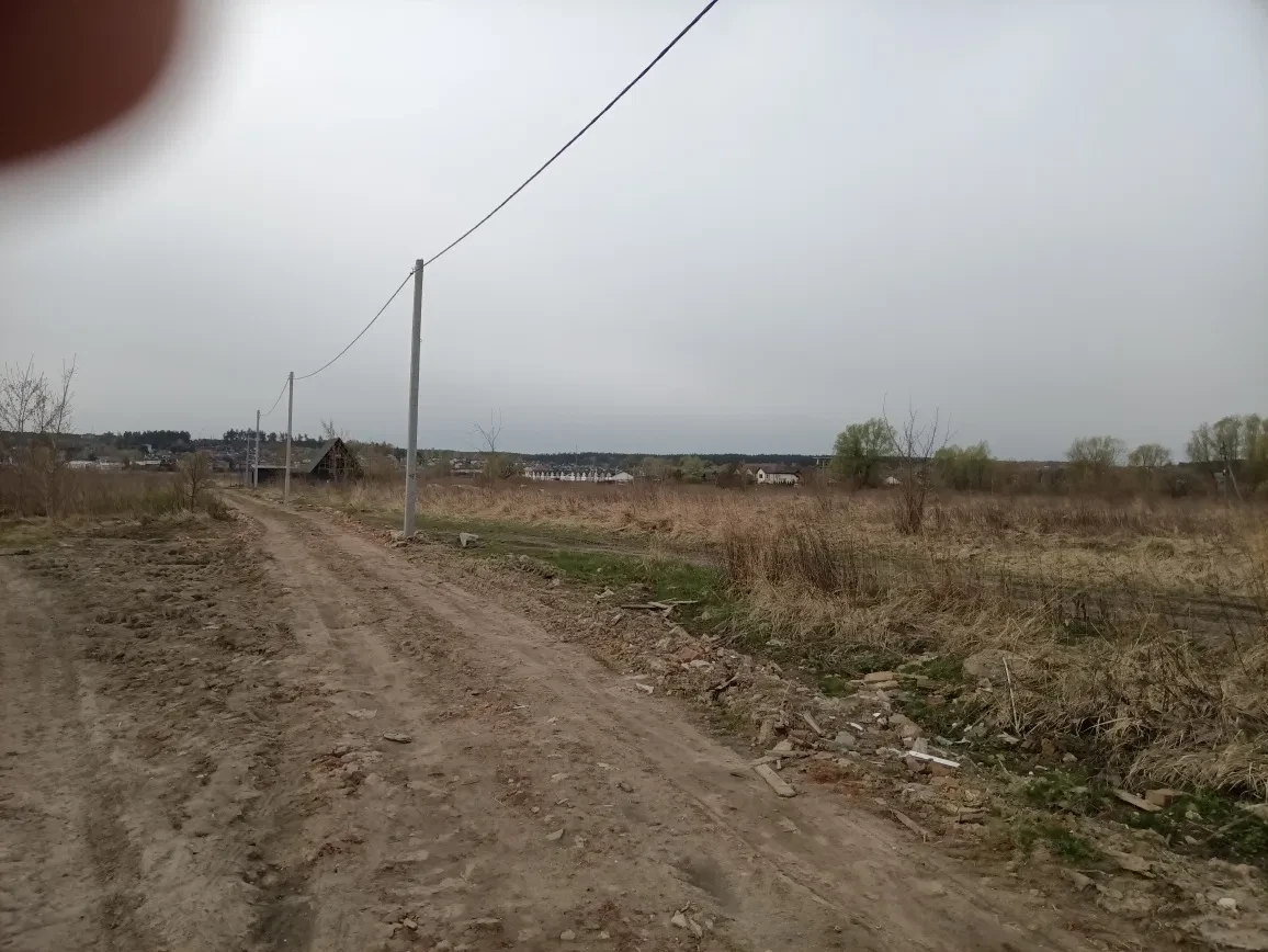 Ділянка 8 соток, Юрівка: під житлову забудову, світло поруч, торг - фото 1