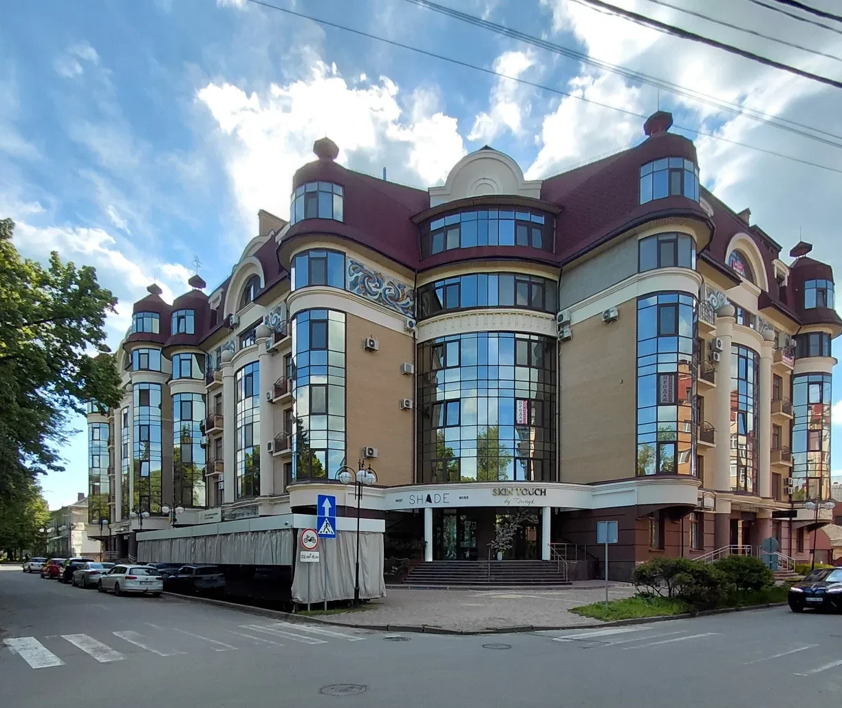 3-кімнатна квартира, Полтава: дизайнерський ремонт, паркінг