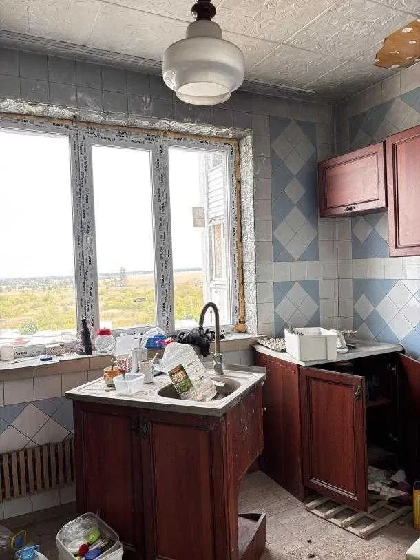 4-кімнатна квартира, Київський: квадратний хол, 3 балкони, двостороння