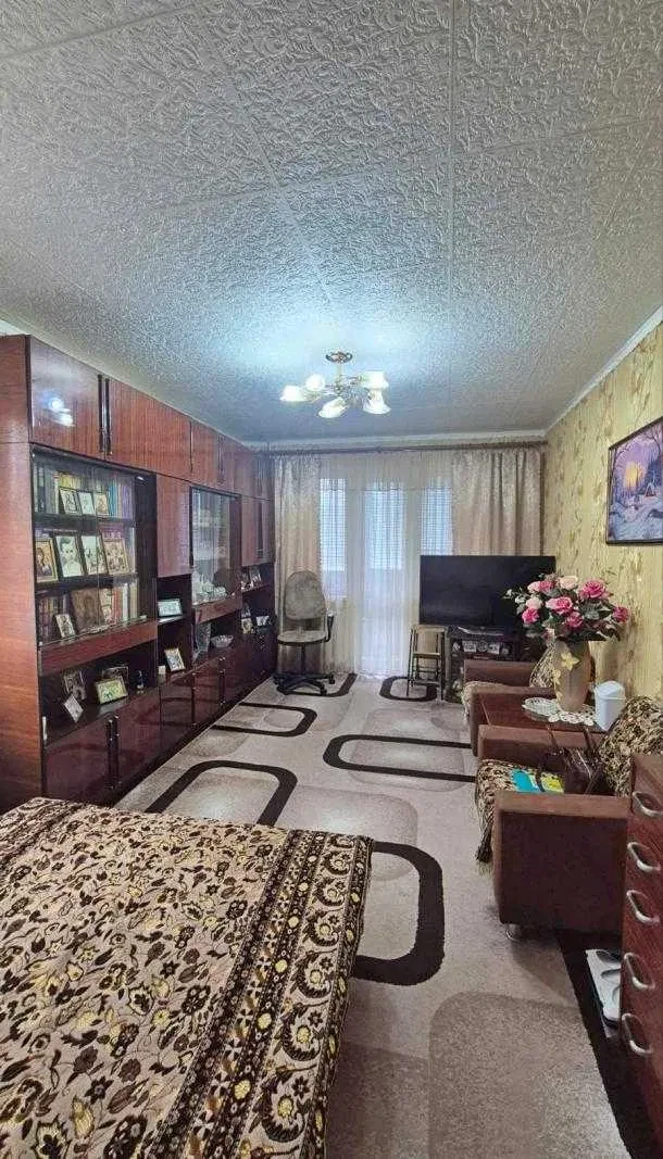 2-кімнатна квартира, Нові Будинки: окремі кімнати, метро Армійська 5 хв