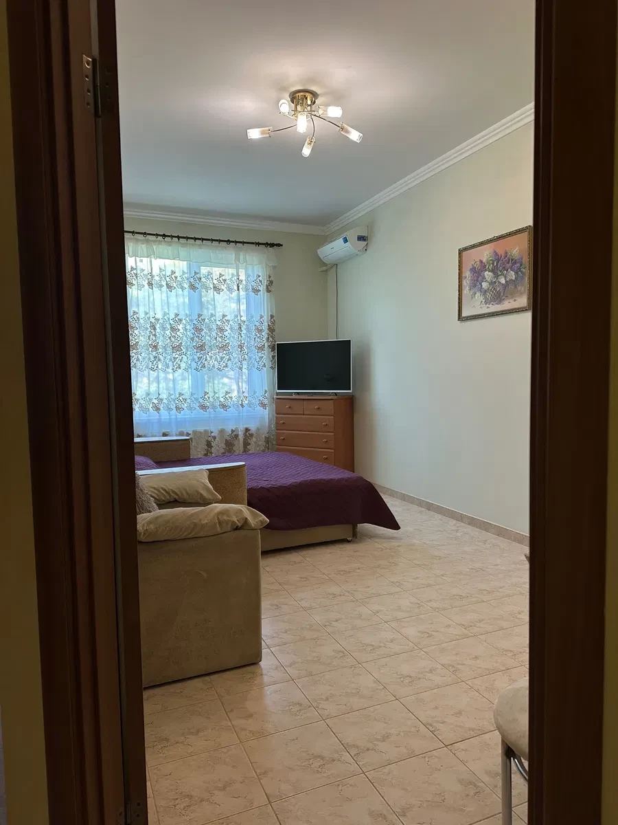 1-кімнатна квартира у ЖК Испанский: окрема спальня, кухня 20 м² - фото 3