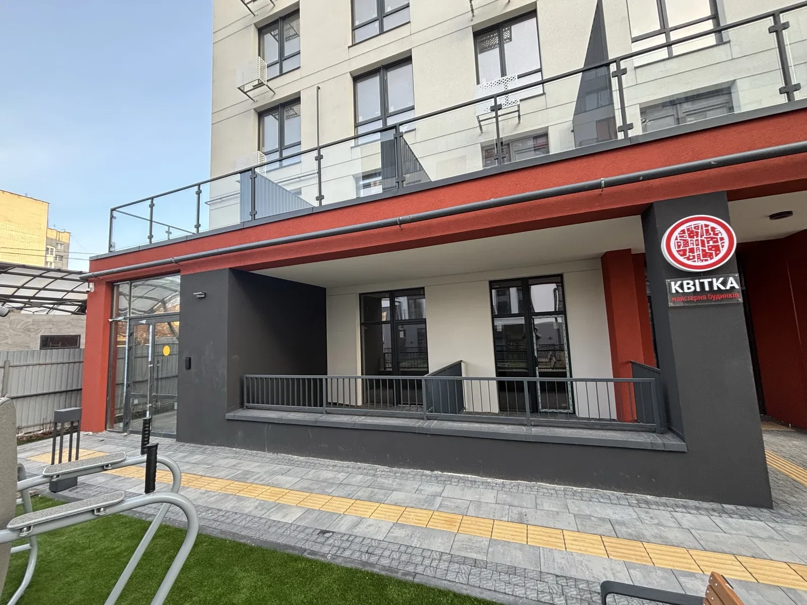 Приміщення у ЖК Soloway: тераса 9,3 м², 11 кВт, окремий вхід - фото 4
