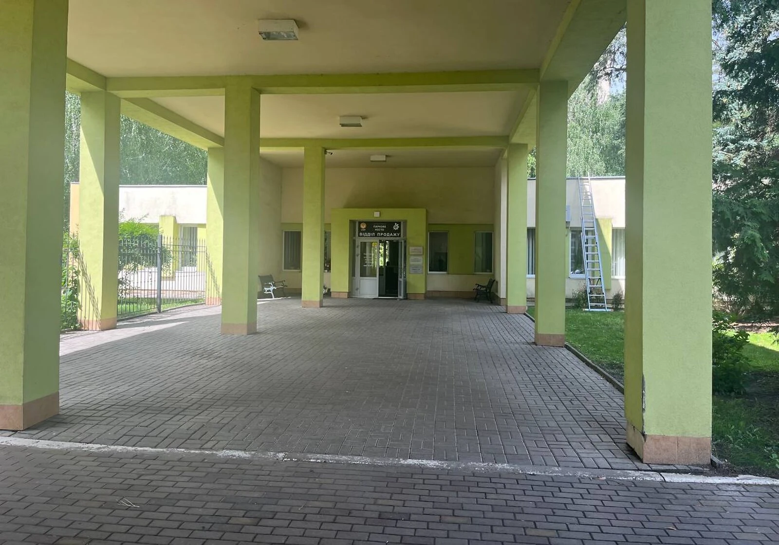 Офіс, Подільський: кабінетне планування, два входи, паркомісце - фото 2