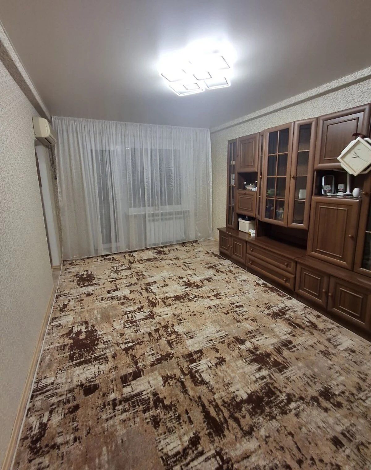 4-кімнатна квартира, Заводський: євроремонт, торг - фото 1