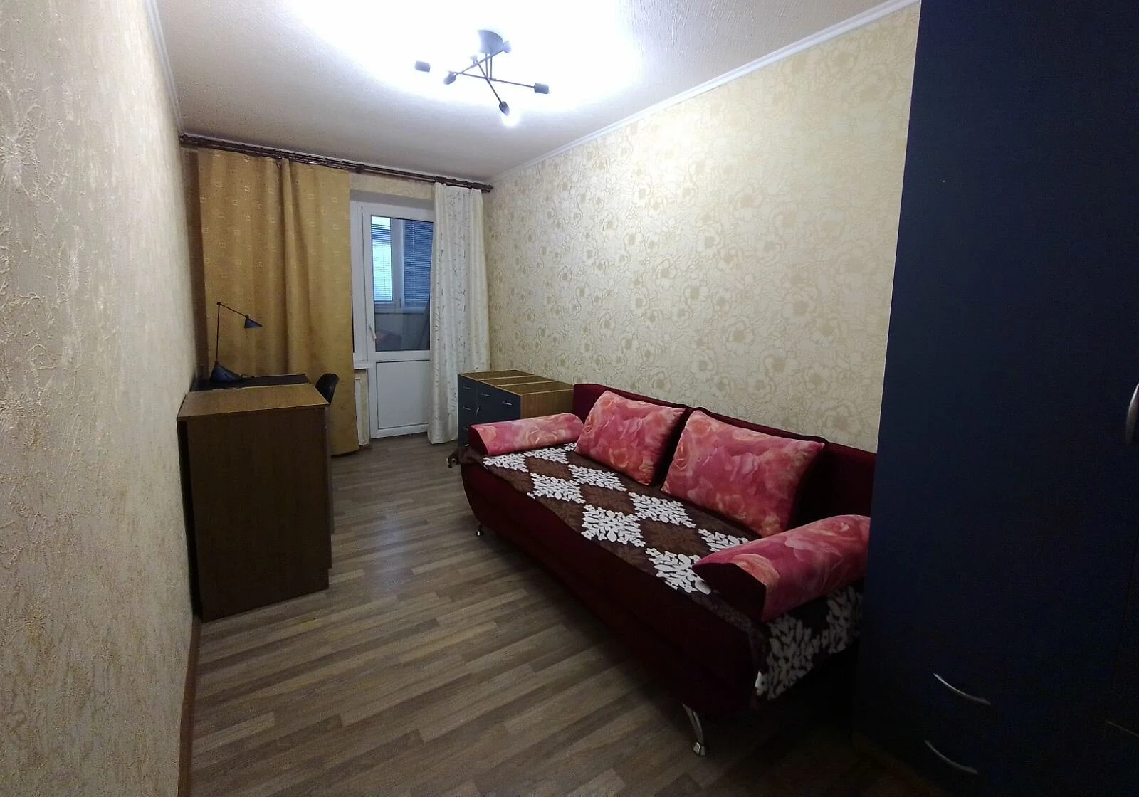 3-кімнатна квартира, Титова: кухня-студія, меблі й техніка - фото 1