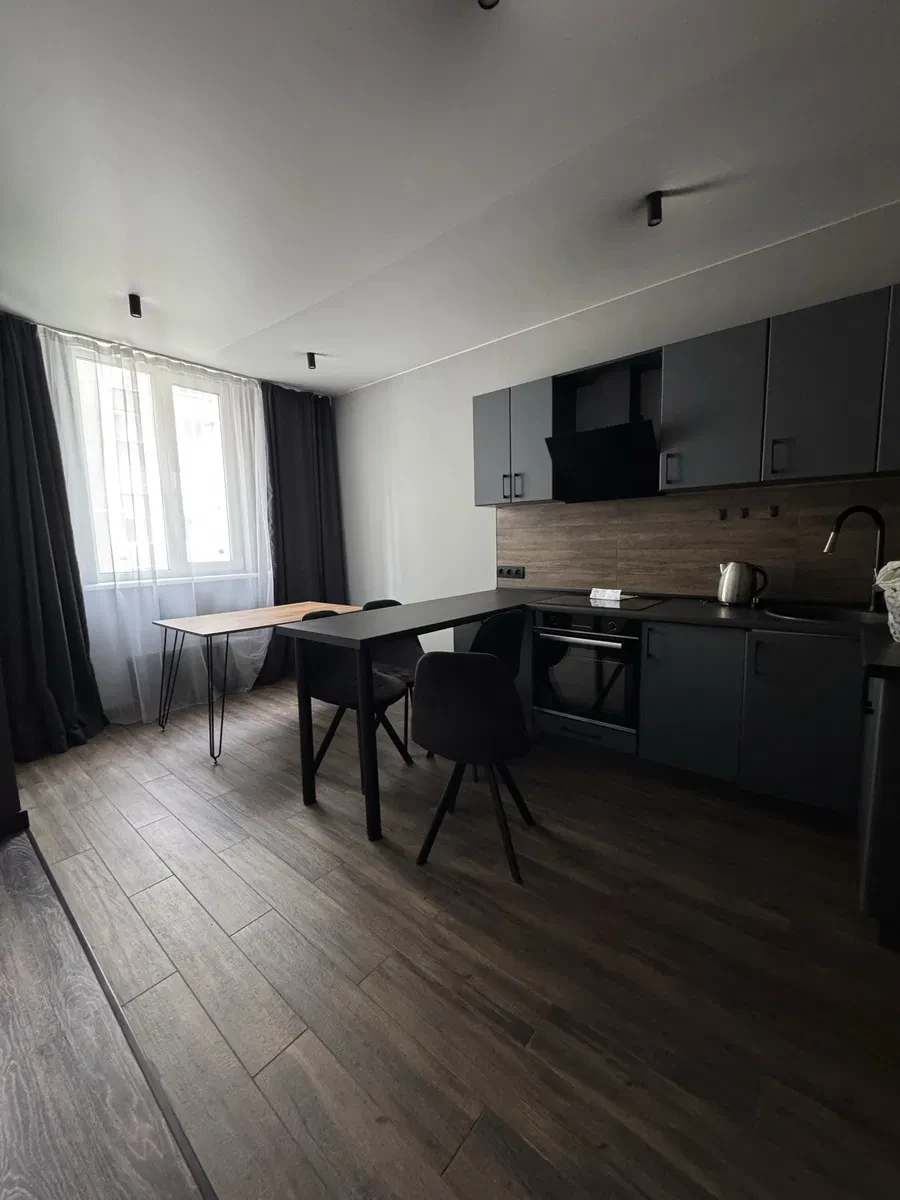 Студія, Дніпровський: генератор, кухня-студія 30 м², метро Дарниця - фото 3